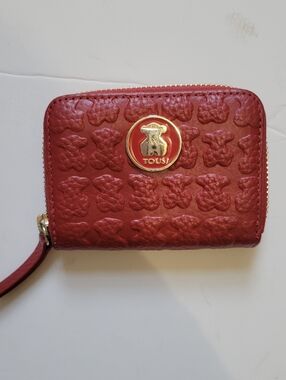 TOUS Sherton Red Leather Bear Embossed Zip Around Change Purse Coquette